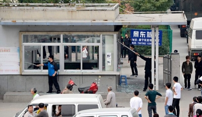 Κίνα: Οι δυνάμεις καταστολής χτύπησαν τους εργάτες της FoxConn - Περιοριστικά μέτρα στην Zhongzhou