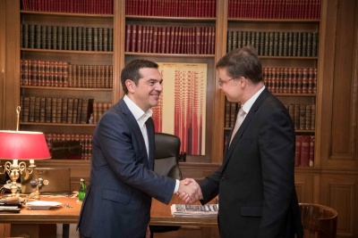 Dombrovskis: Εργαζόμαστε για συνολική συμφωνία στο Eurogroup - Τσίπρας: Αναμένουμε τα μέτρα για το χρέος