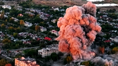 Αμόκ στη Kherson - Οι Ρώσοι συνέθλιψαν σημείο συγκέντρωσης των Ουκρανών με FAB-1500 και FAB-500