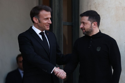 O Macron μετά τον Putin, μίλησε και με Zelensky… για να μη νιώσει προδομένος