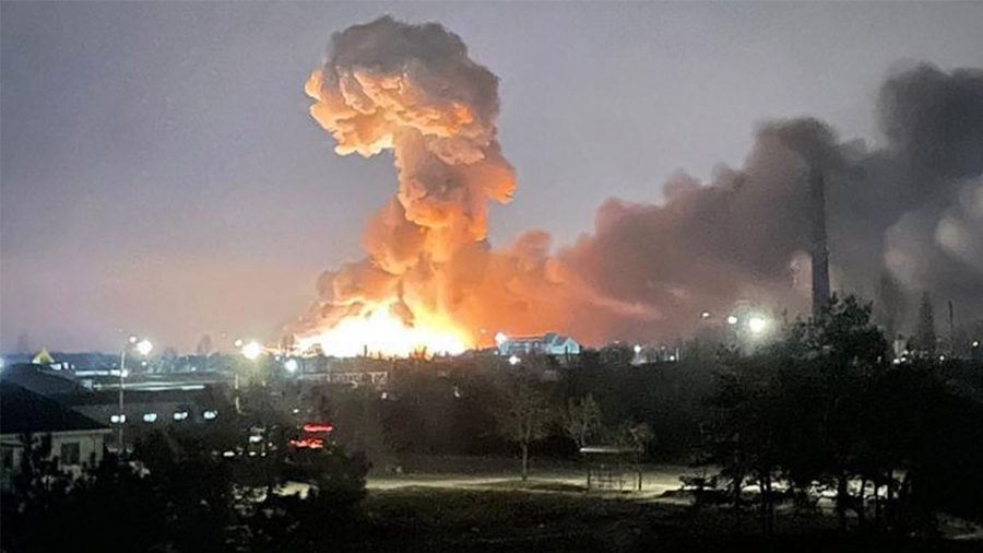 Ρωσία -  Η Ουκρανία ευθύνεται για τον πύραυλο που έπεσε πάνω σε συγκρότημα κατοικιών στο Κίεβο