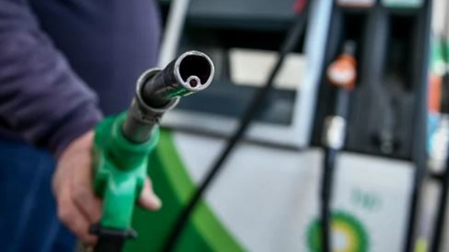 Ανοδικά τα περιθώρια κέρδους για τα διυλιστήρια - Στο 17% η άνοδος για την αντλία τον Μάιο