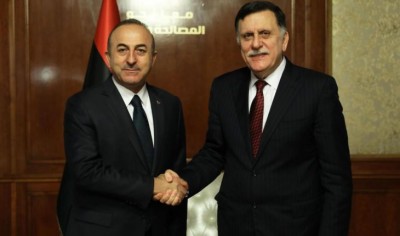 Αιφνιδιαστική επίσκεψη Cavusolgu (ΥΠΕΞ Τουρκίας) στη Λιβύη - Συνάντηση με Sarajj