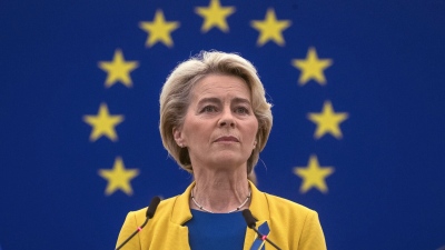 «Στρατηγικό λάθος» η επιστροφή στη ρωσική ενέργεια για την ανάλγητη και δογματική Von der Leyen