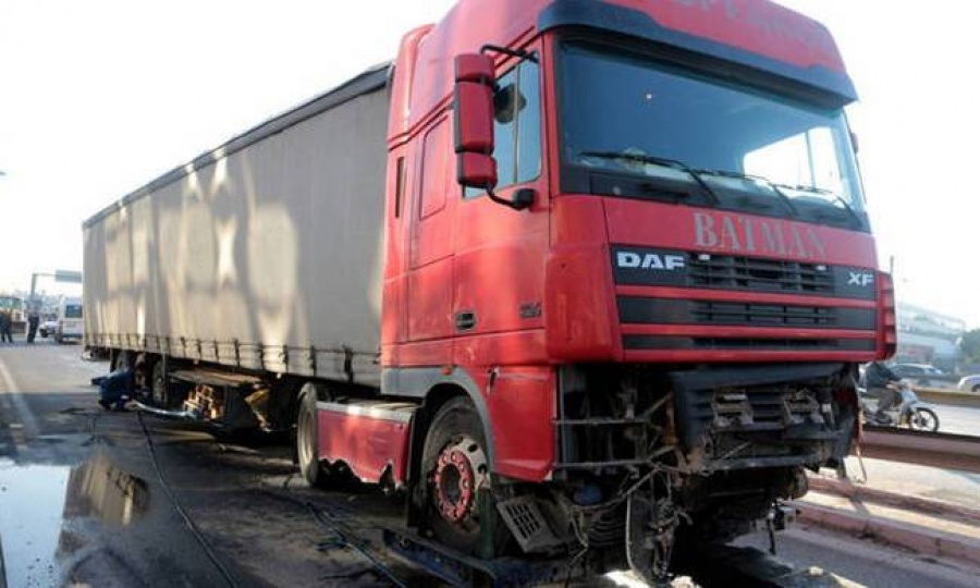 Σε κατάσταση απόλυτης μέθης ο οδηγός της μοιραίας νταλίκας που σκόρπισε το θάνατο στον Κηφισό