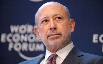 O Blankfein της Goldman Sachs τα βλέπει όλα... τέλεια στην αμερικανική οικονομία... και αυτό ανησυχεί τη Wall Street