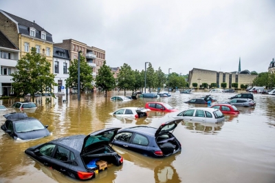 Γερμανία: Πλημμύρες μετά την ισχυρή καταιγίδα στο Αμβούργο και τη βόρεια Γερμανία, διέκοψε τις συγκοινωνίες