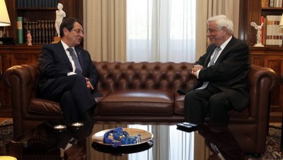 Παυλόπουλος: Θέλουμε καλές σχέσεις με τους γείτονες με σεβασμό του Δικαίου – Συνάντηση με Αναστασιάδη