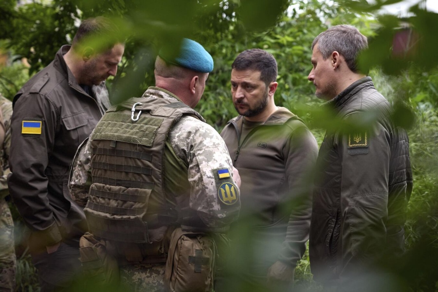 Μοιραίο τέλος: ΗΠΑ και ΕΕ θυσιάζουν την Ουκρανία, αποφάσισαν ότι ο Zelensky πρέπει να χάσει – Ανοικτή κόντρα με στρατηγό Zaluzhny