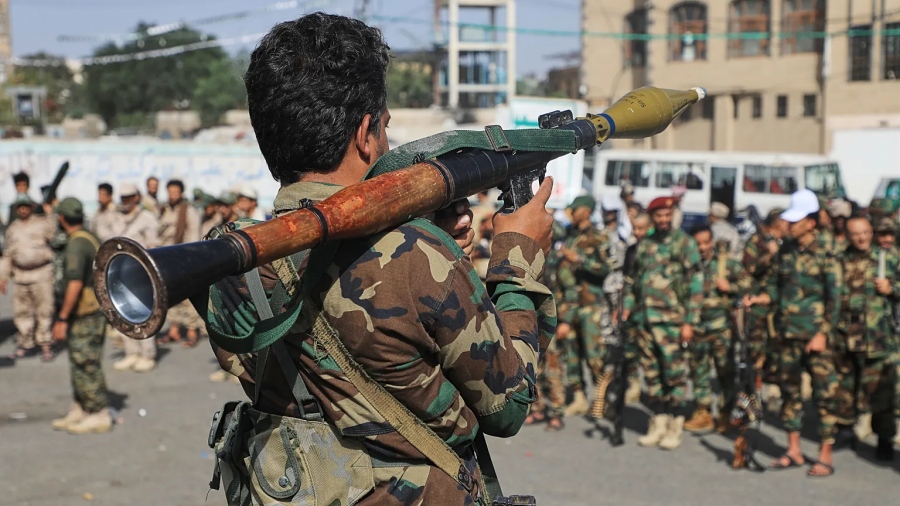 Κλιμάκωση στη Μέση Ανατολή - Οι Houthis στοχεύουν το υπουργείο Άμυνας της Σαουδικής Αραβίας