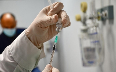 Γιατί η κυβέρνηση δεν φέρνει ρωσικό και κινέζικο εμβόλιο για να δημιουργήσει ανοσία αγέλης νωρίτερα;