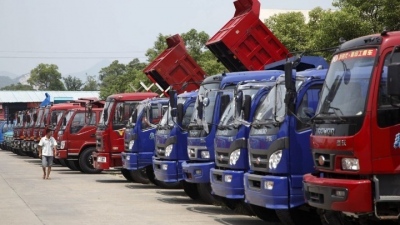 ΕΕ: Συμφωνία για την κατάργηση των πετρελαιοκίνητων φορτηγών και λεωφορείων έως το 2040