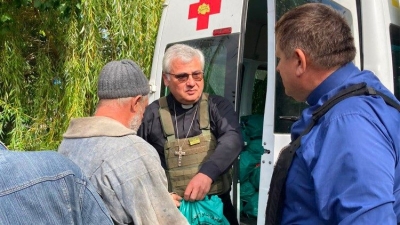 Ουκρανία: Ο απεσταλμένος του Βατικανού κινδύνευσε από ανταλλαγή πυροβολισμών