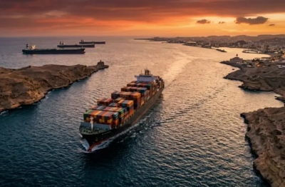 H Κίνα παραμένει σιωπηλή αλλά έχει 145 δισ… λόγους να παρέμβει στις εξελίξεις στα Στενά του Hormuz και να εκτοπίσει τις ΗΠΑ