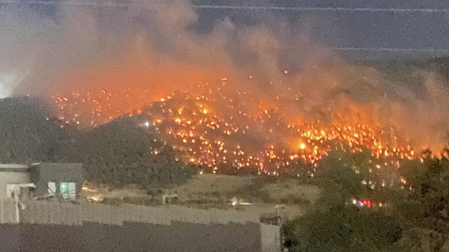 Yπό μερικό έλεγχο η πυρκαγιά στον Ασπρόπυργο
