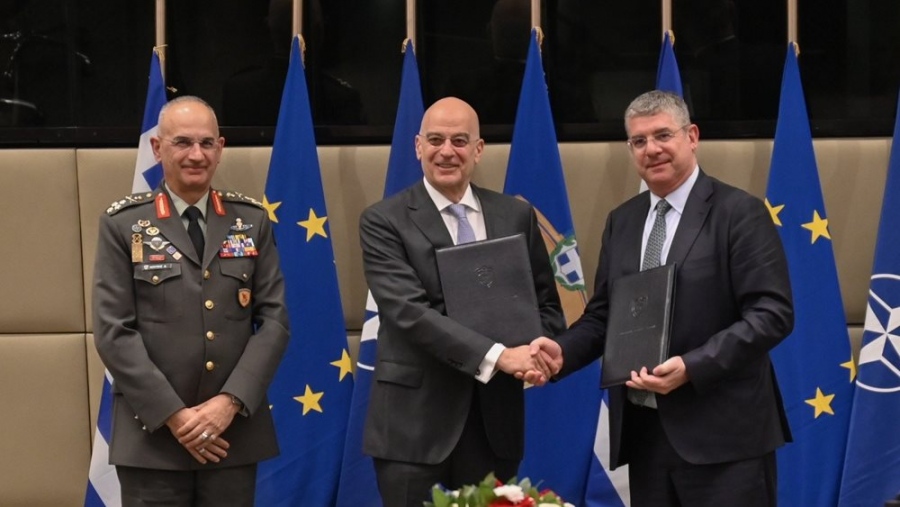 Δένδιας: Προγραμματική συμφωνία με την ΕΤΕπ για ενεργειακή αναβάθμιση στρατοπέδων με εξοικονόμηση 17,2 εκατ. ευρώ ετησίως