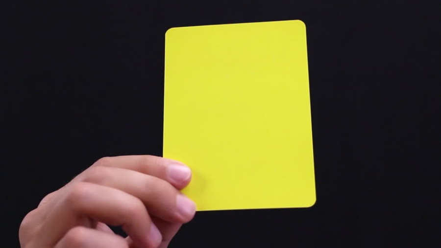 «Κίτρινες κάρτες» από δανειστές για υποκατώτατο μισθό, ληξιπρόθεσμα, δικαστικές αποφάσεις – Σήμερα τα «κόκκινα δάνεια» στο επίκεντρο