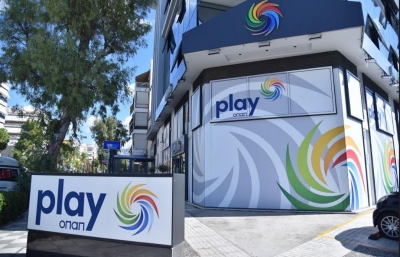 Επανεκκίνηση από σήμερα για τα καταστήματα Play του ΟΠΑΠ