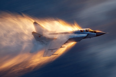 Υπερηχητικά τέρατα: Όπλα που λιώνουν τον ουρανό με χιλιάδες βαθμούς Κελσίου - Γιατί όλος ο κόσμος φοβάται την ακτινοβολία RF