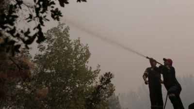 Φωτιές στη Βόρεια Εύβοια - Με δεξαμενόπλοιο μεταφέρουν νερό - Δεν λειτουργούν οι κρουνοί
