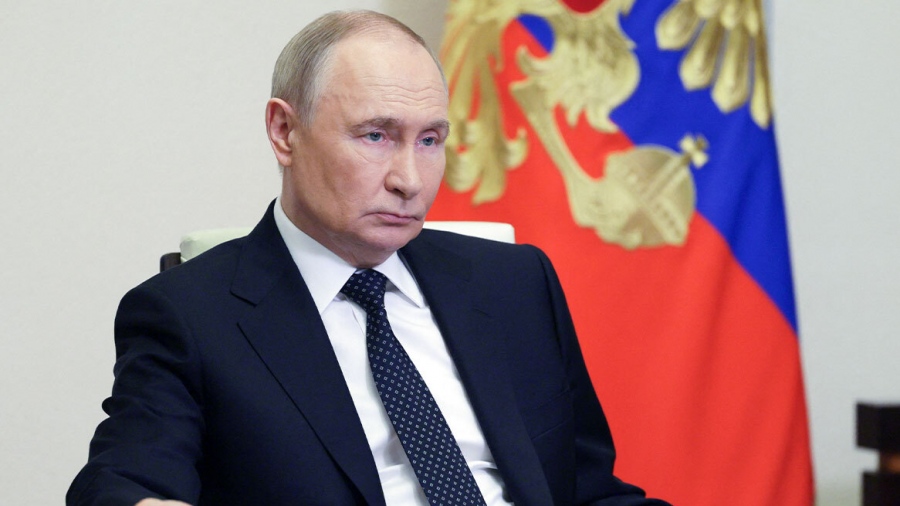 Putin: Η Ημέρα της Ρωσίας συμβολίζει τον ισχυρό δρόμο του Ρωσικού Κράτους