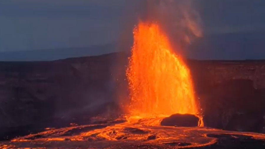 Εξερράγη ξανά το ηφαίστειο Kilauea στη Χαβάη - Στα 400 μέτρα έφτασαν οι πίδακες της λάβας (Vid)
