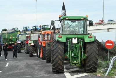 Μπλόκο Νίκαιας – Οι αγρότες αποφάσισαν κλιμάκωση των κινητοποιήσεων