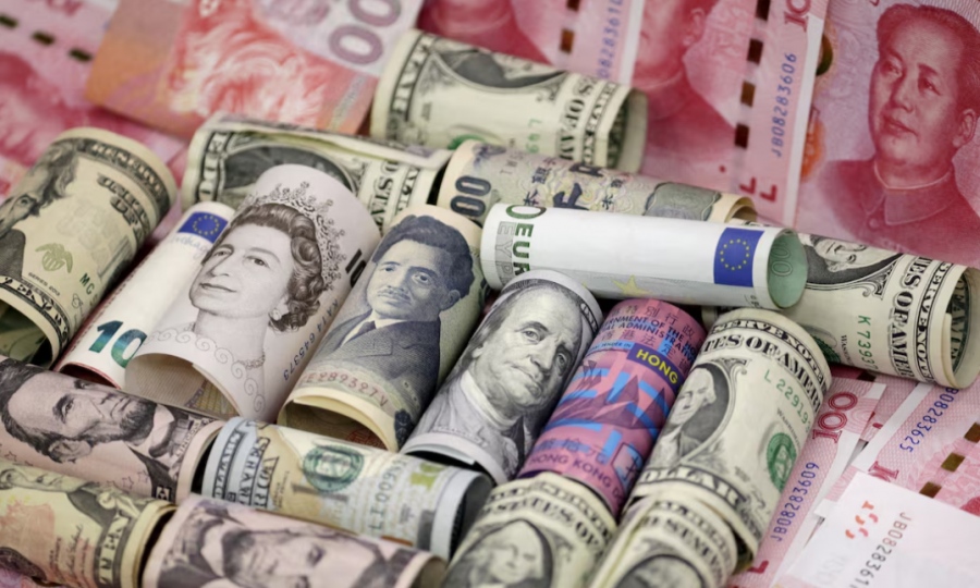 Πόλεμος για το δολάριο – Πώς δεν θα επιτρέψει ο Trump στους Ασιάτες να υποτιμήσουν τα νομίσματά του ως όπλο στο διμερές εμπόριο