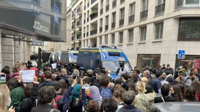 Γαλλία: Επέμβαση της αστυνομίας στη σχολή Πολιτικών Σπουδών που έχει καταληφθεί από ακτιβιστές