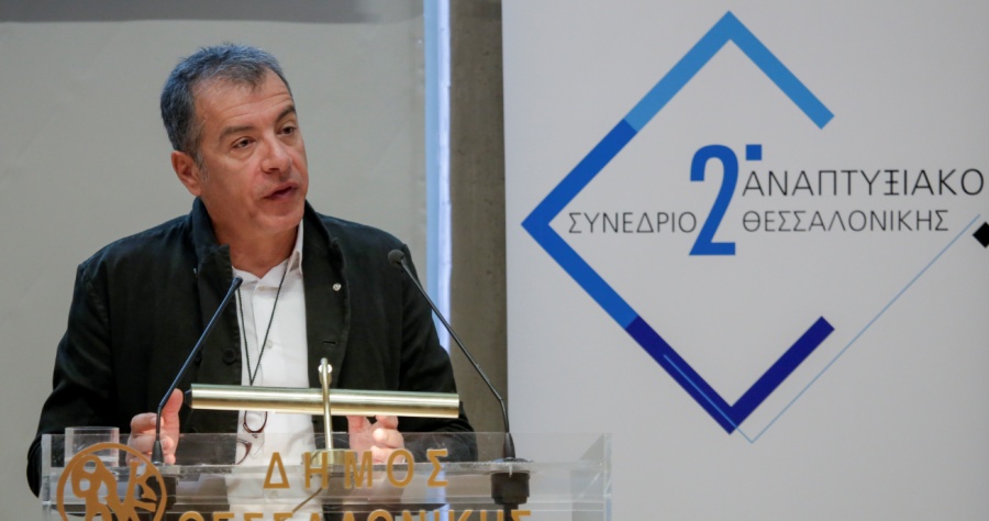 Θεοδωράκης: Η στάση μας στη Βουλή για τη συμφωνία των Πρεσπών θα καθοριστεί από το πώς βλέπουμε το μέλλον του τόπου