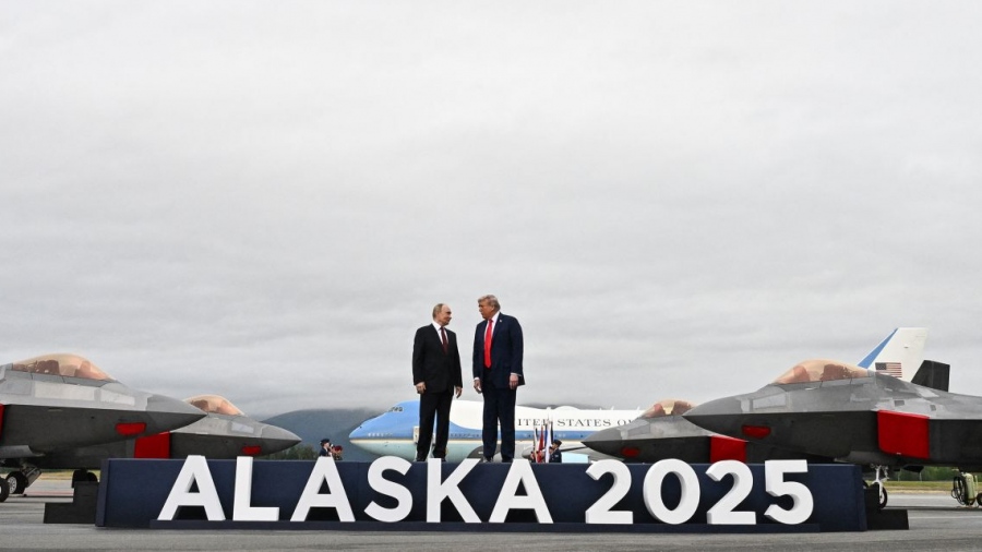 Αλάσκα - Άναυδοι οι Ρώσοι δημοσιογράφοι: «Ο Trump έδειξε την ευφυΐα του προσκαλώντας τον Putin στην προεδρική Cadillac»