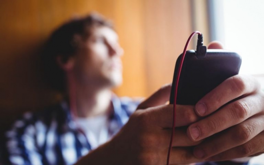 Έρευνα: Αυτό είναι το τραγούδι που έσωσε εκατοντάδες από την αυτοκτονία