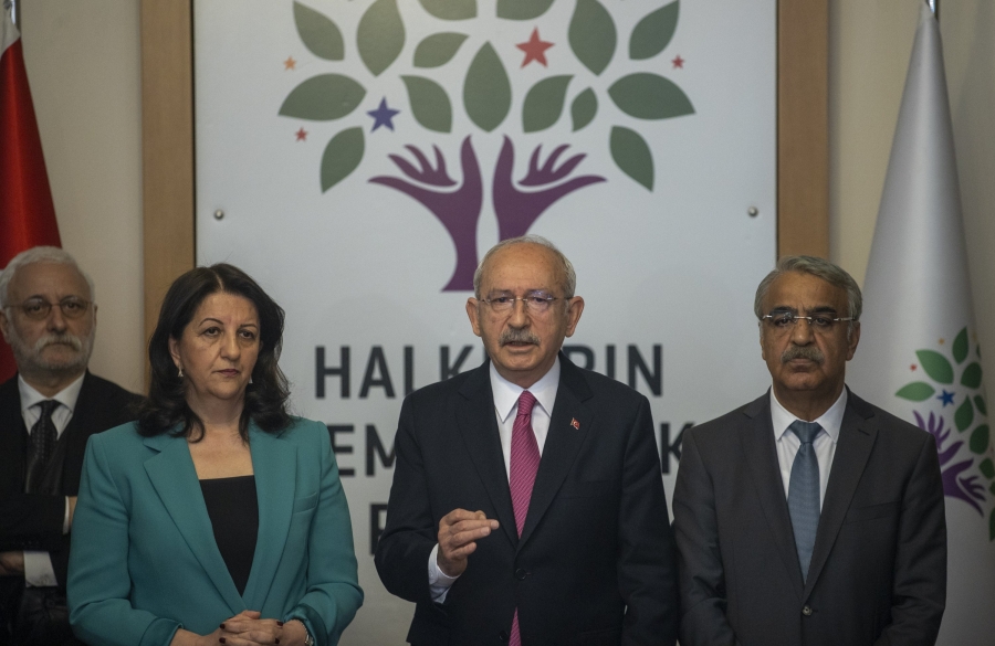 Εξελίξεις στην Τουρκία - Δεν θα κατεβάσει υποψήφιο το φιλοκουρδικό HDP - Ερώτημα η στήριξη σε Kilicdaroglu