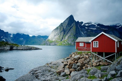 Νορβηγία: Η ΕΕ προκάλεσε κατάρρευση της κυβέρνησης - Διαμάχη για την ενέργεια, απειλείται η ηλεκτρική διασύνδεση με Δανία