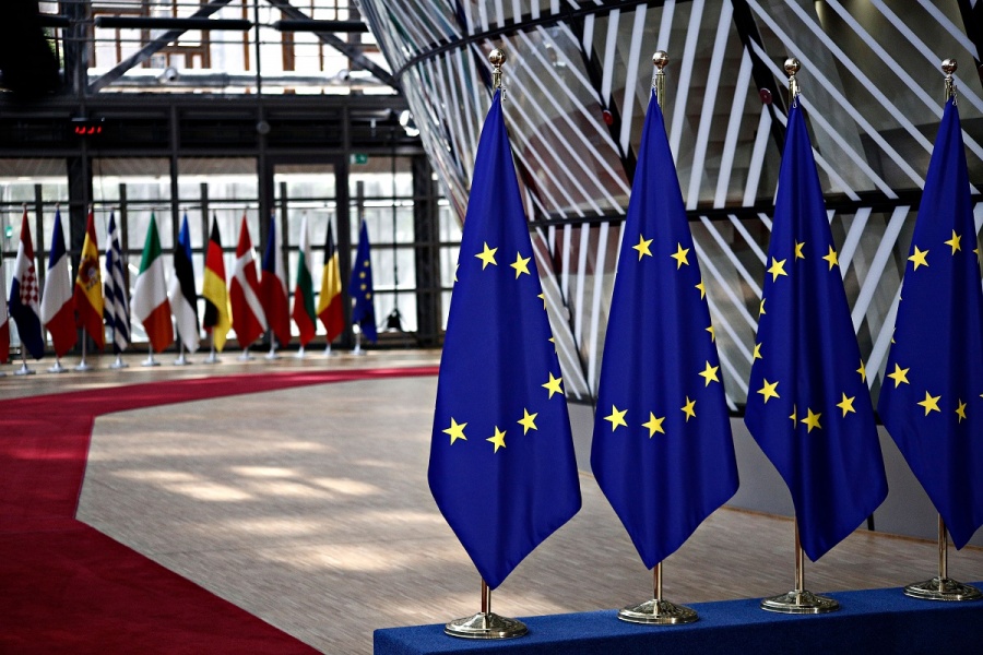 Ευρωβαρόμετρο: Το 71% των Ευρωπαίων εμπιστεύονται την εμπορική πολιτική της ΕΕ