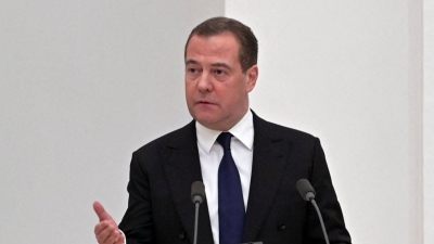 Medvedev (Ρωσία): Οι ΗΠΑ θα προχωρήσουν και σε βιολογικό πόλεμο - Κίνδυνος εμφάνισης νέων ιών τεχνητής προέλευσης
