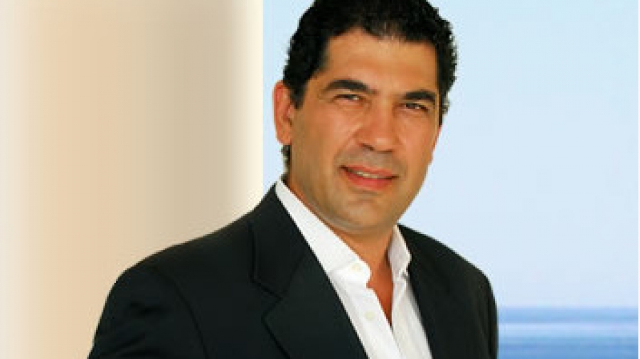 Στο κρατητήριο ο γνωστός πλαστικός χειρουργός, Γιάννης Λύρας