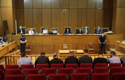 Δίκη Χρυσής Αυγής: Φάκελοι με απειλητικά σημειώματα στους δικαστές - Έρευνα από την αντιτρομοκρατική
