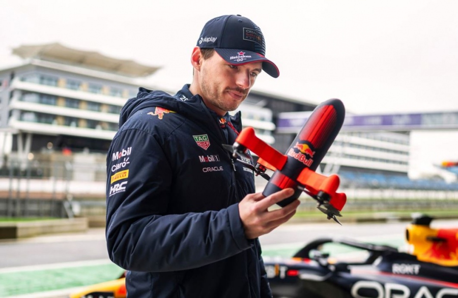 Ποιο είναι το drone που μπορεί να ακολουθεί το μονοθέσιο της F1