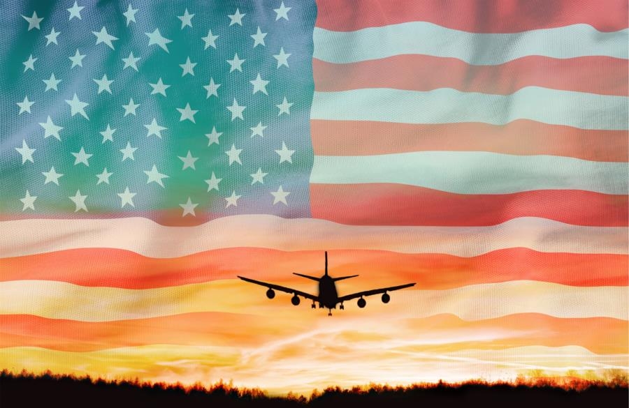 Για τσουνάμι ταξιδιωτών προς τις ΗΠΑ προετοιμάζονται οι αεροπορικές εταιρείες - Ανοδος ως 900% στις αναζητήσεις εισιτηρίων