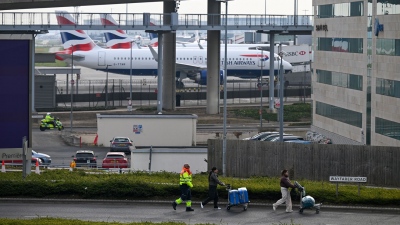 Τρόμος στο αεροδρόμιο Heathrow, εντοπίστηκαν τοξικά χημικά - Εκκενώθηκε τερματικός σταθμός, ασθενοφόρα στο σημείο