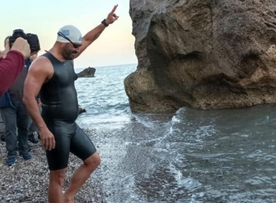 Νέα πρόκληση: Τουρκική ακταιωρός παρενόχλησε Παραολυμπιονίκη κολυμβητή που εκπλήρωνε το τάμα του
