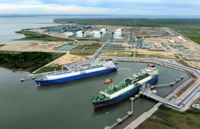 Οι ΗΠΑ εξάγουν και την τελευταία… σταγόνα LNG, «έμφραγμα» στα λιμάνια από τα τάνκερ