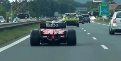 Ένα μονοθέσιο βγήκε παγανιά στους δρόμους!