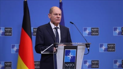 Μήνυμα Scholz: Δεν αίρονται οι περιορισμοί στη χρήση όπλων από τους Ουκρανούς