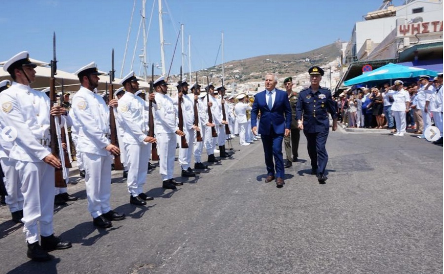 Αποστολάκης: Συνεχής η προσπάθεια για να διατηρήσουμε την ηρεμία και να χαμηλώσουμε τις εντάσεις στο Αιγαίο