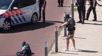 Ολλανδία: Τρεις τραυματίες σε επίθεση με μαχαίρι στη Χάγη