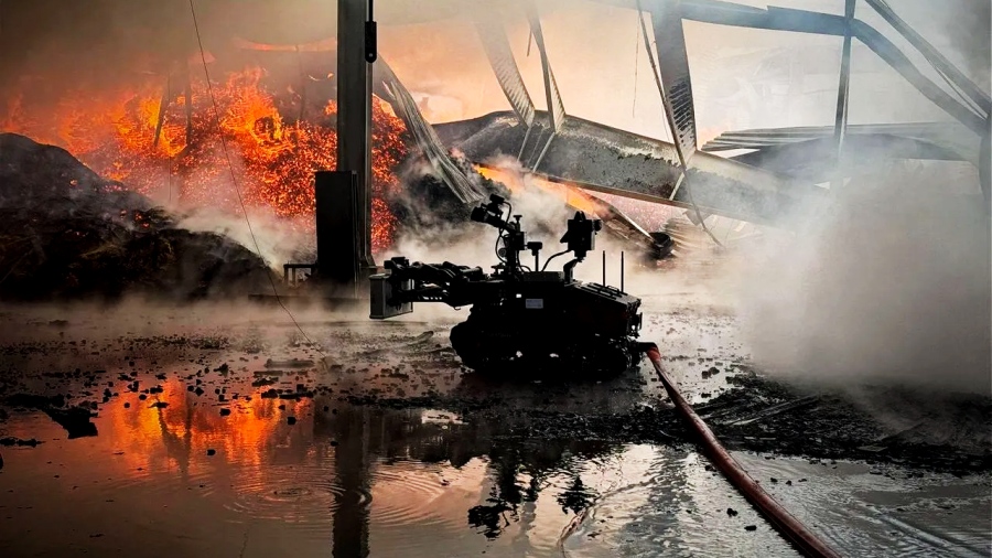 Το Chernihiv ισοπεδώθηκε: Ρωσικά Geran σάρωσαν ουκρανικά φορτία με όπλα - Πυρπόλησαν τον σταθμό Bakhmach (vid)