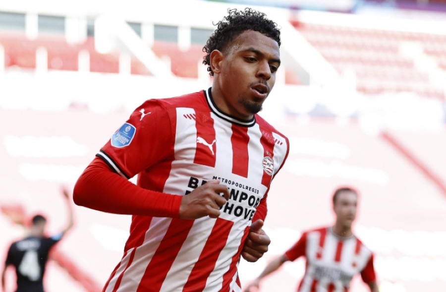 Ντόρτμουντ: Ήδη στην Αυστρία ο Μάλεν, παίρνει σειρά ο Ντεμιράλ