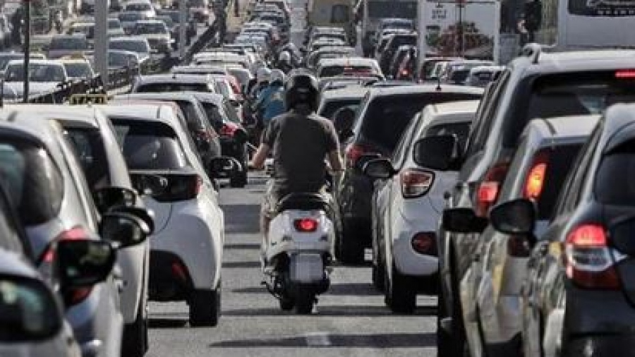 Αυξημένα μέτρα τροχαίας ενόψει εορτασμού του Δεκαπενταύγουστου - Απαγόρευση κυκλοφορίας φορτηγών άνω των 3,5 τόνων